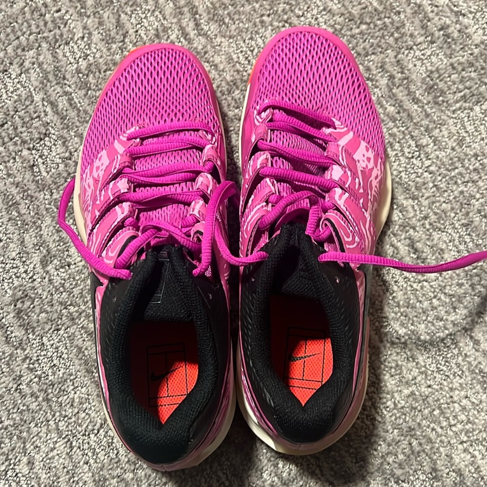 Nike air zoom vapor tennis shoes